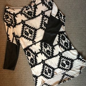 Three quarter sleeve shirt